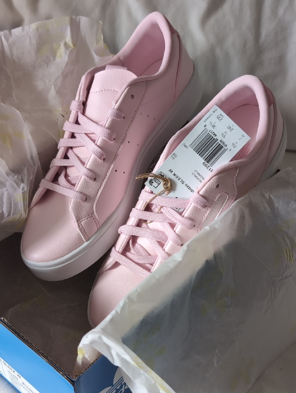 adidas SLEEK Pink Low-Top Sneakers - Picture 2 of 7